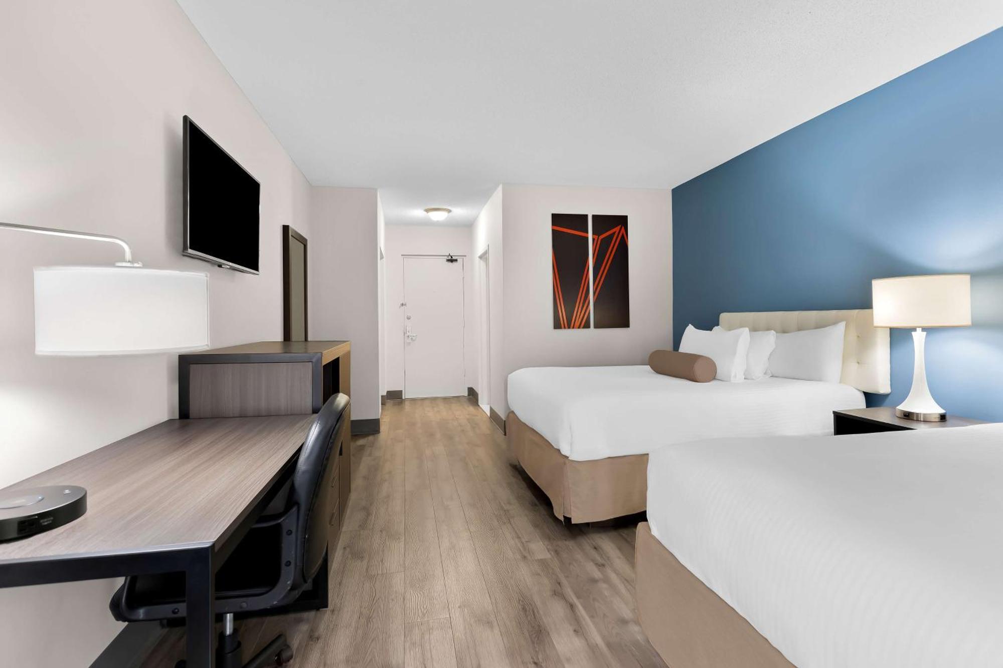 Surestay Plus By Best Western Виндзор Экстерьер фото